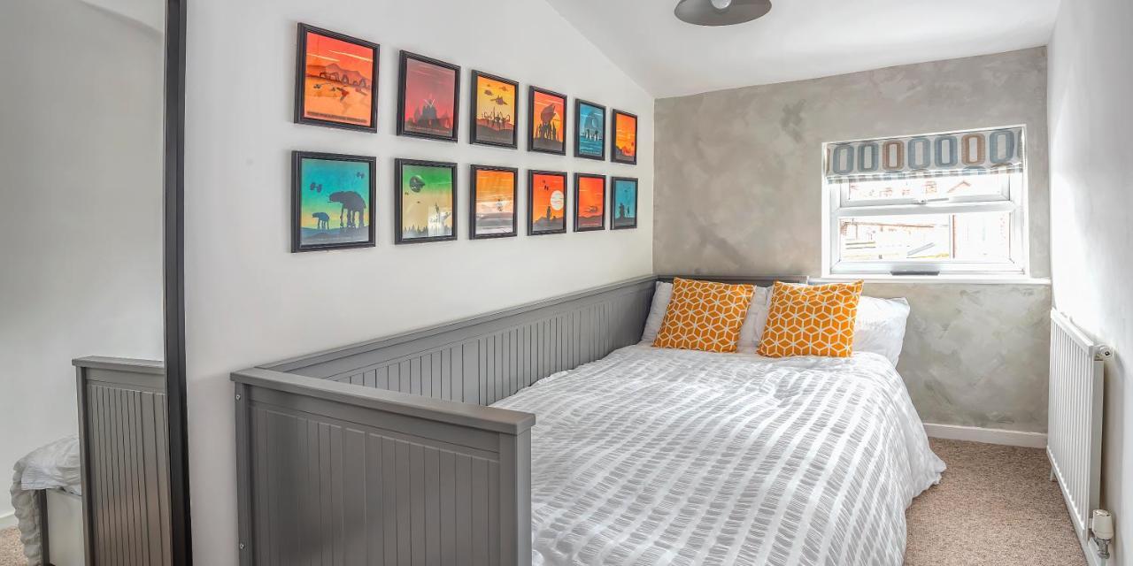 Villa Modern 3-Bed House On Tarporley High Street Exterior foto
